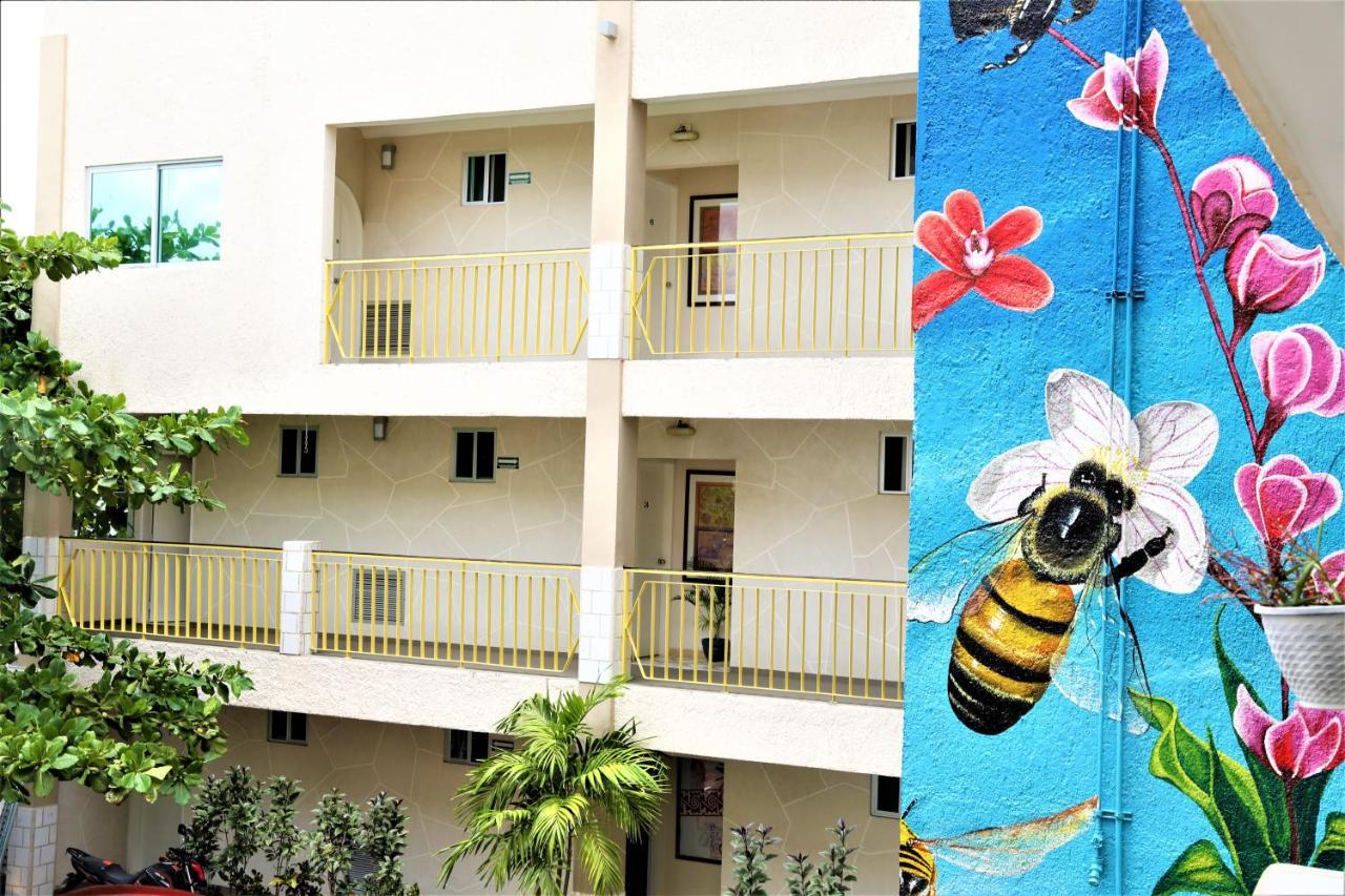 Hotel 12 BEES Playa del Carmen Exterior foto