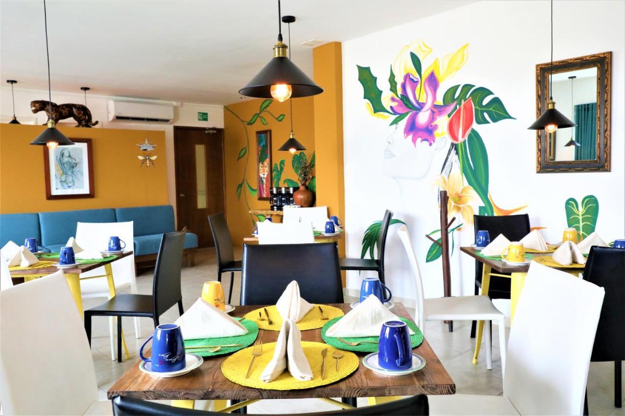 Hotel 12 BEES Playa del Carmen Exterior foto