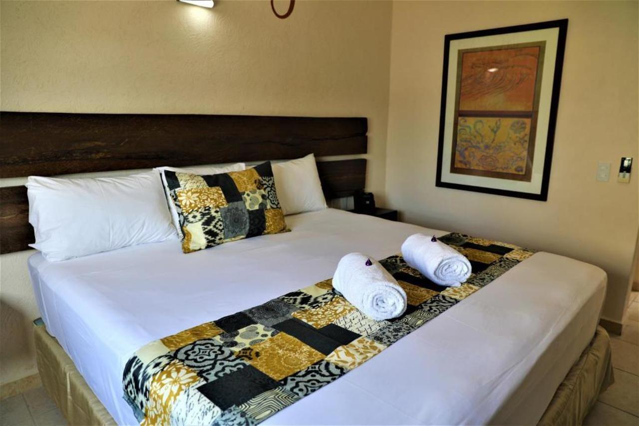 Hotel 12 BEES Playa del Carmen Exterior foto